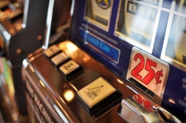 doyantoto slot mobile app dashboard showing Liga 1 and live-dealer tables
