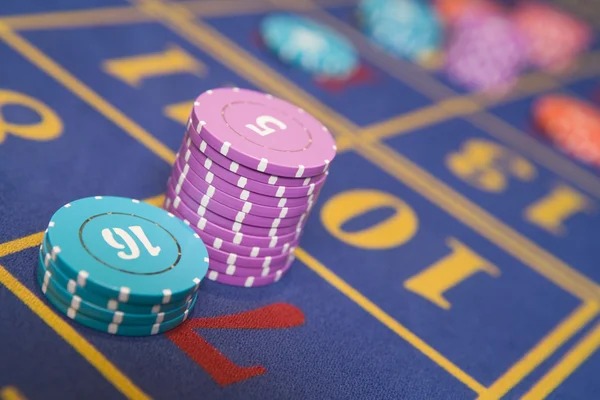Ganesha Gold live dealer studio interface on doyantoto slot showing real-time card draw